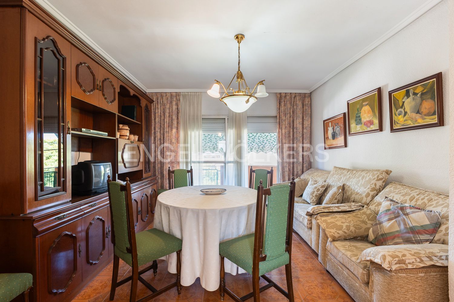 Sala d'estar de Apartament en venda en Burjassot amb Calefacció i Balcó