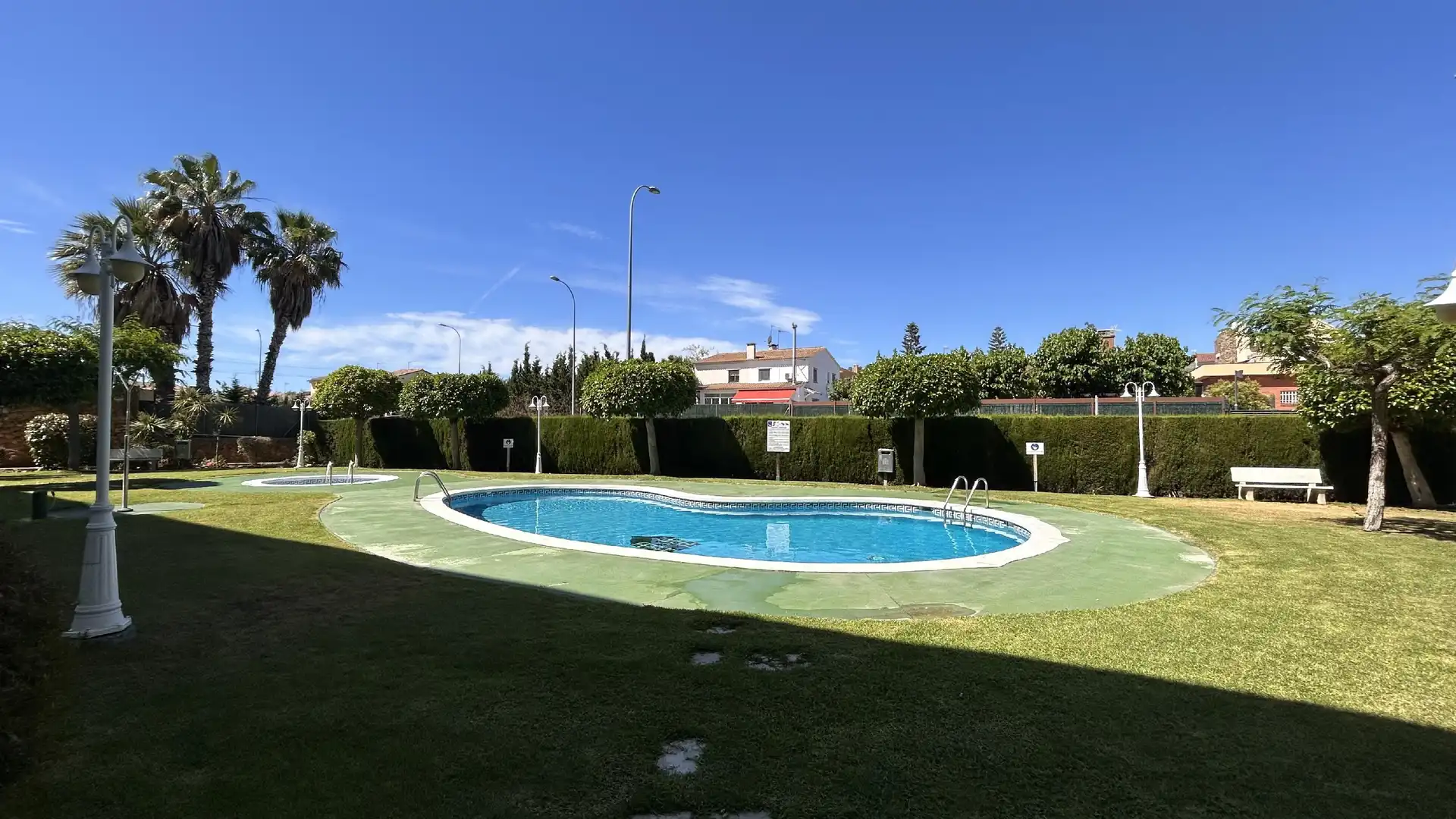 Piscina de Àtic en venda en La Pobla de Montornès   amb Aire condicionat, Calefacció i Jardí privat