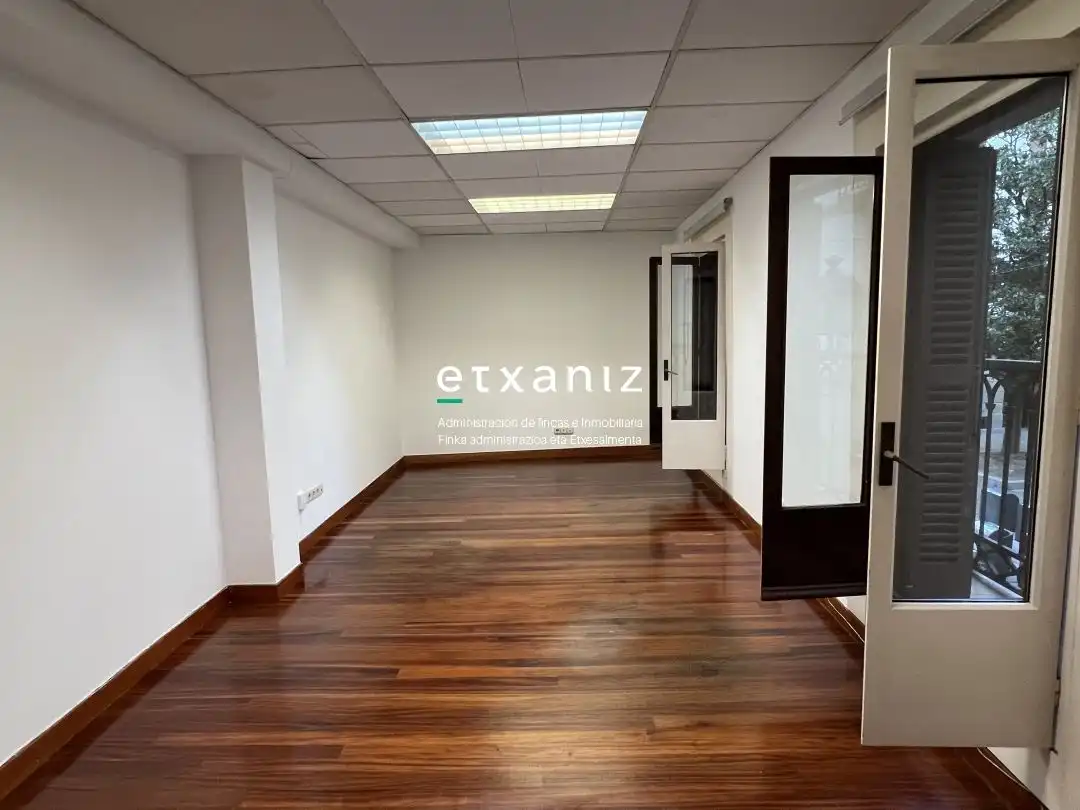 Oficina de alquiler en Donostia - San Sebastián 