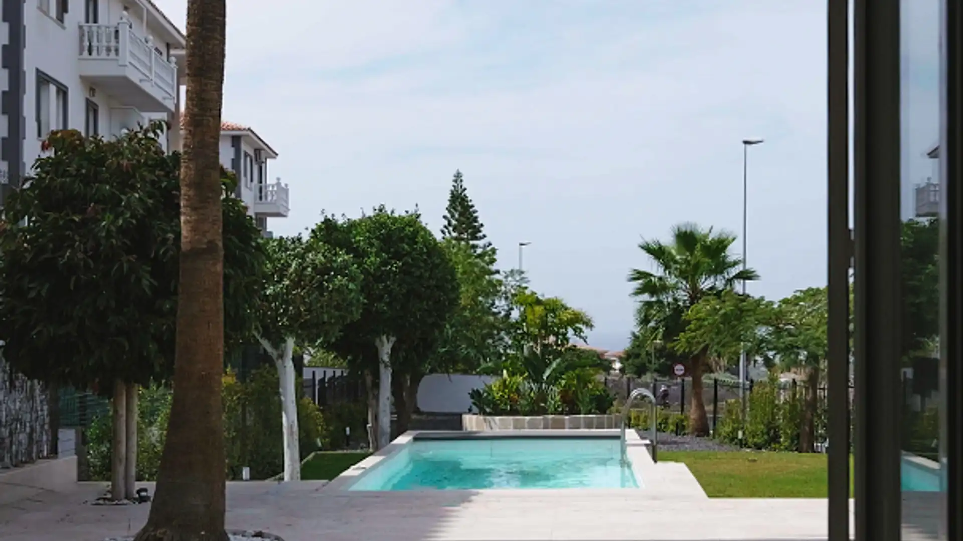 Swimming pool of Houses for sale in Arona  with Air Conditioner, Private garden and Parquet flooring