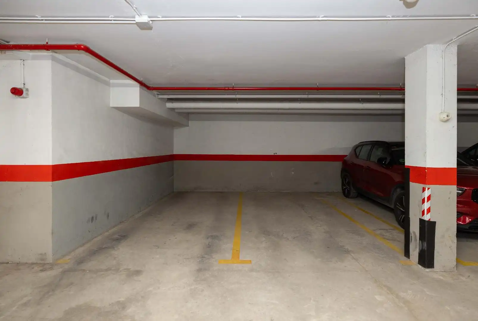 Parkplatz von Wohnung zum Verkauf in Almogía mit Klimaanlage, Terrasse und Abstellraum