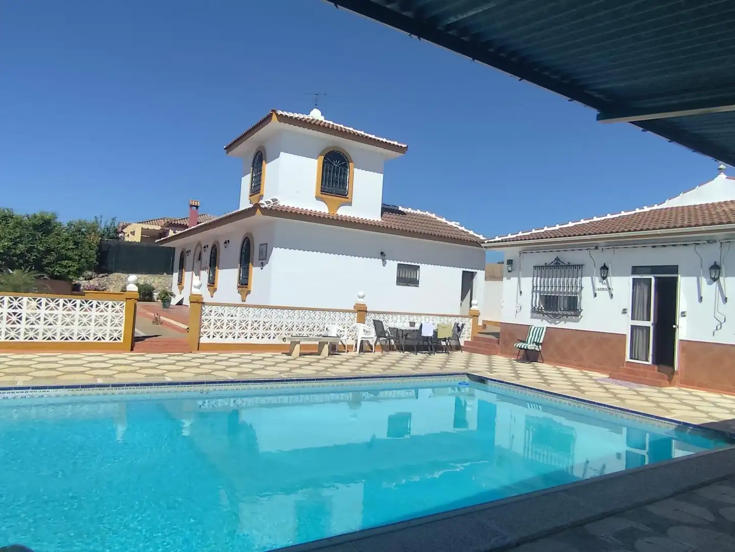 Vista exterior de Casa o chalet en venta en Carrión de los Céspedes con Aire acondicionado, Calefacción y Jardín privado