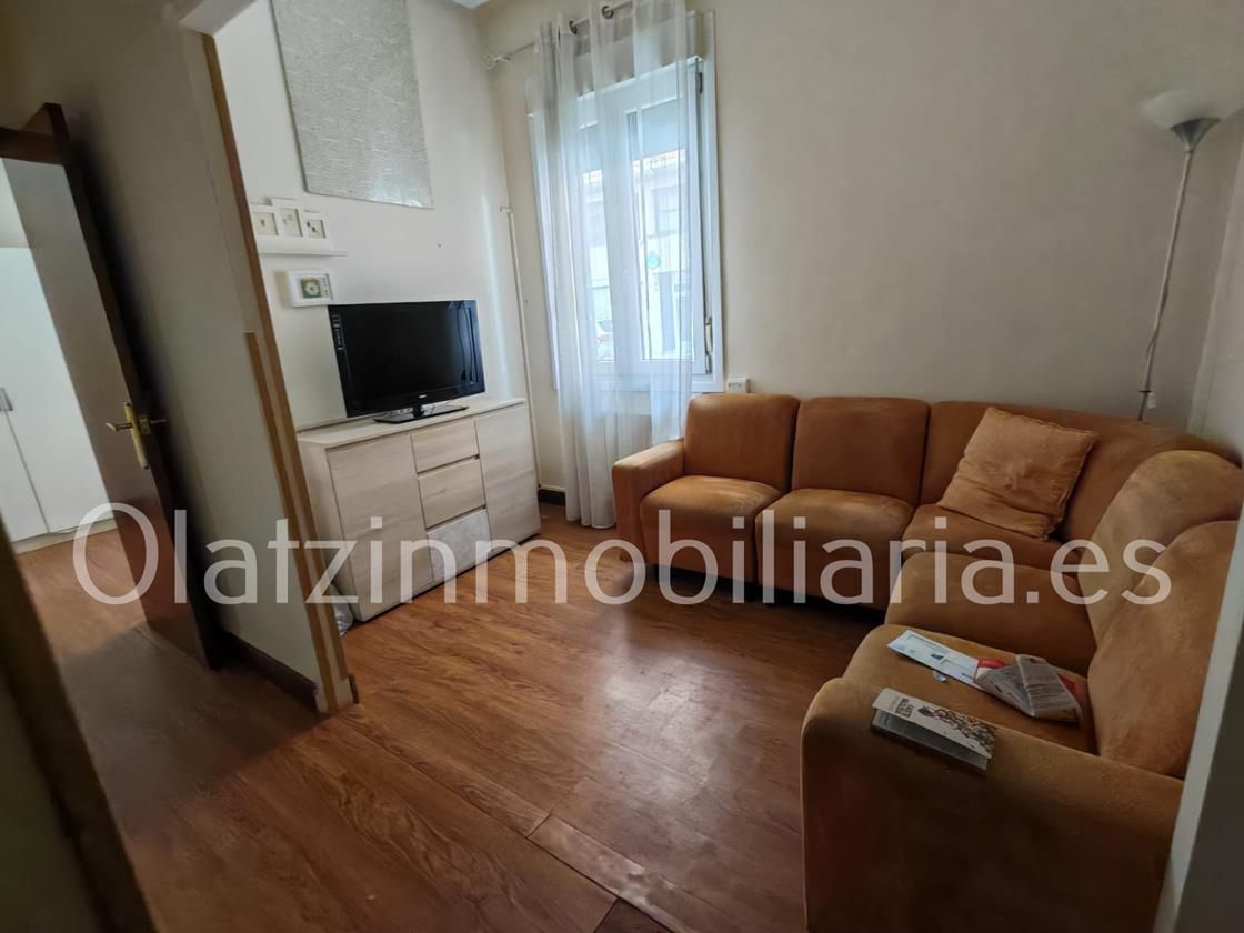Sala de estar de Piso de alquiler en Bilbao  con Amueblado