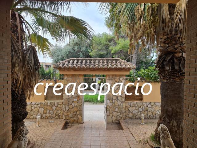 Casa-chalet en Alquiler en La Cañada