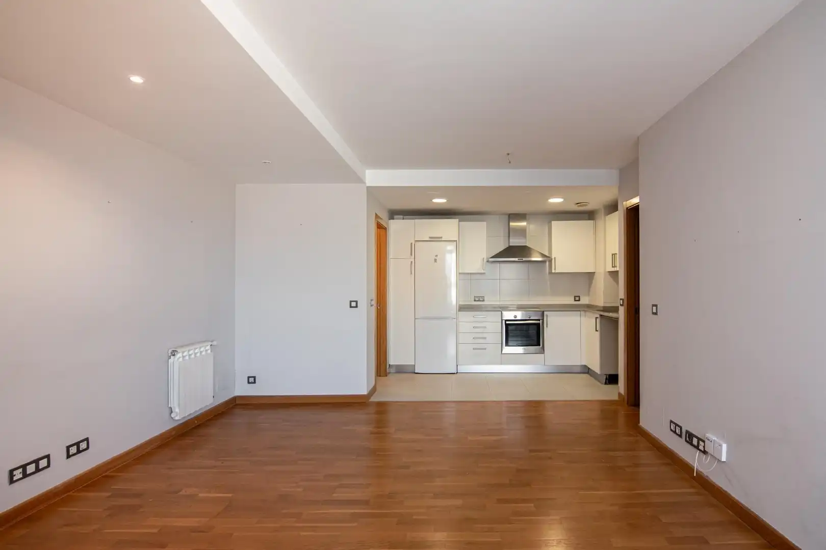 Cuina de Àtic en venda en A Coruña Capital  amb Calefacció, Parquet i Terrassa