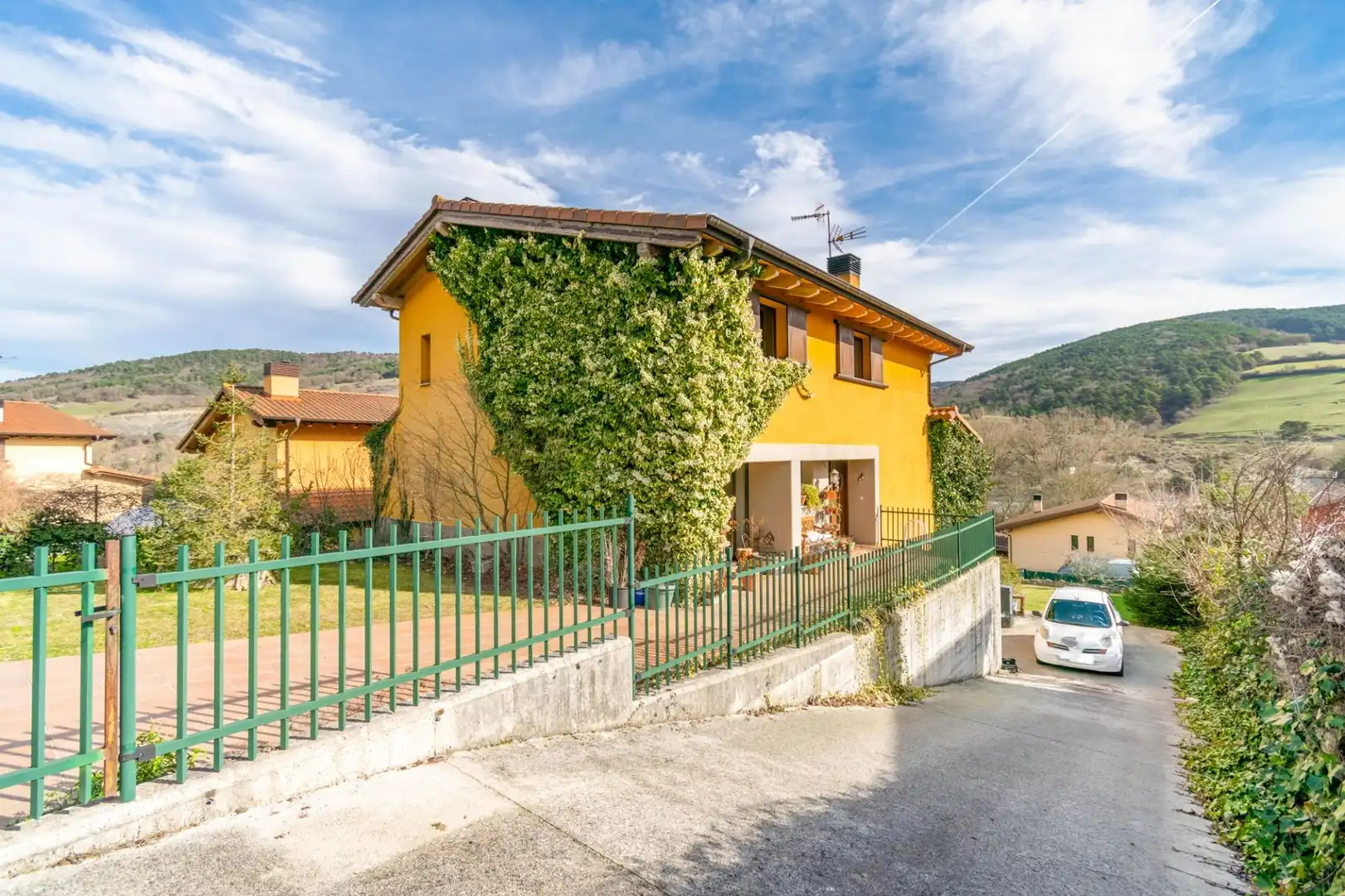 Houses for sale in Olaibar