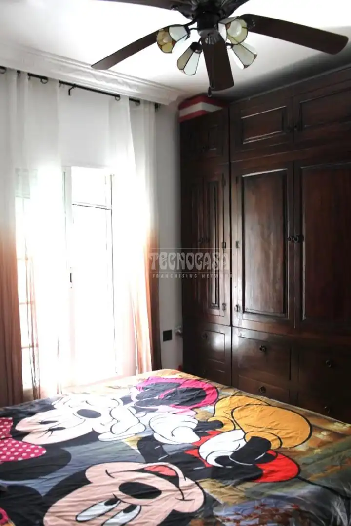 Habitación de Casa adosada en venta en Coria del Río