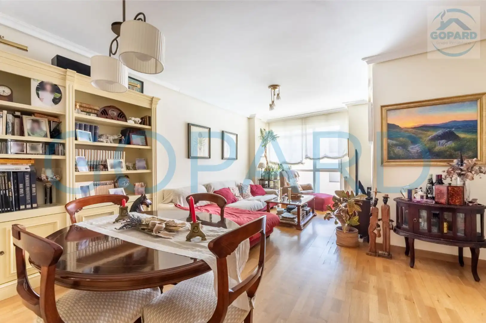 Living room of Flat for sale in Alcobendas  with Air Conditioner, Heating and Parquet flooring