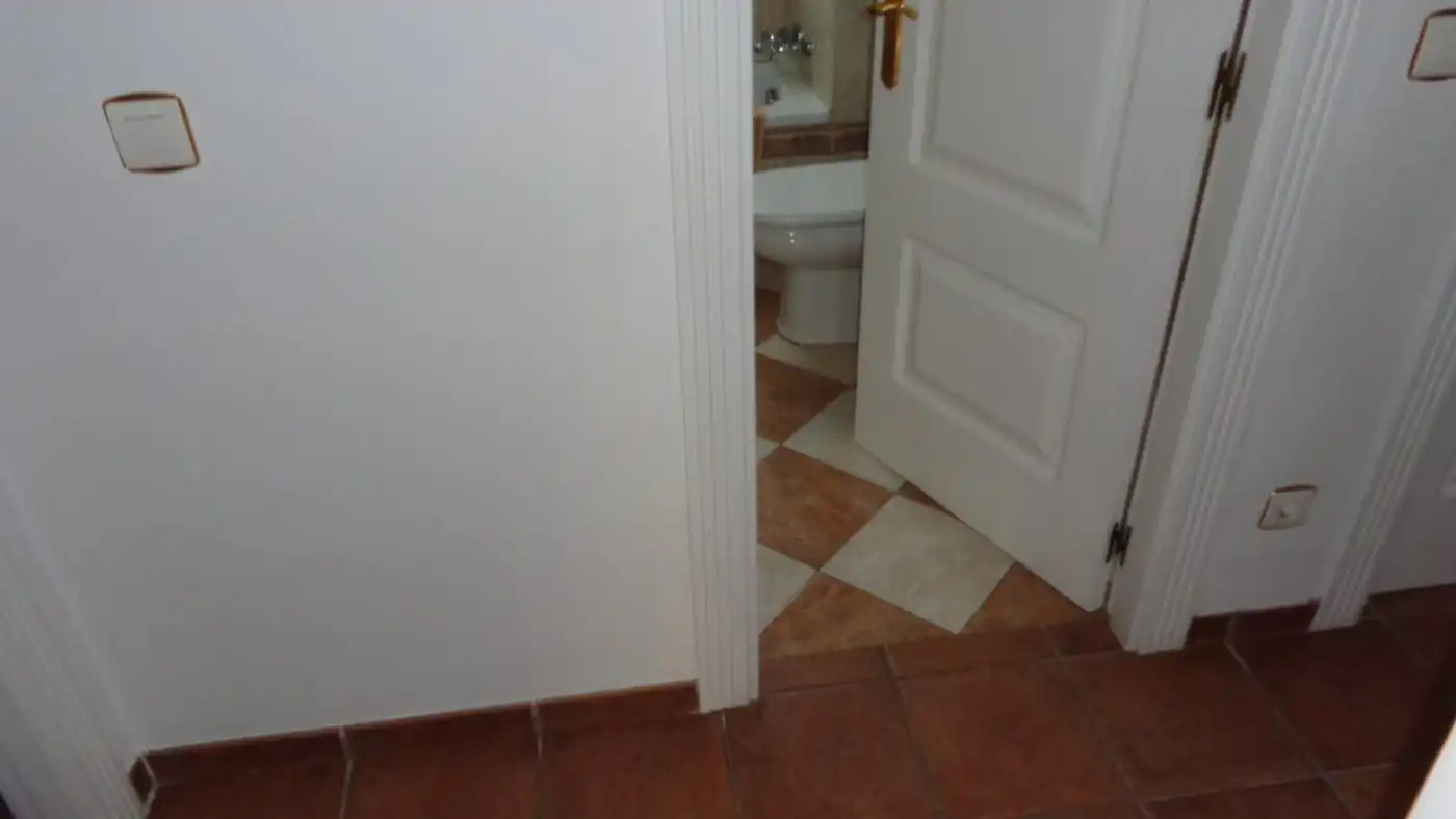 Baño de Casa o chalet en venta en Petrer con Aire acondicionado, Calefacción y Jardín privado