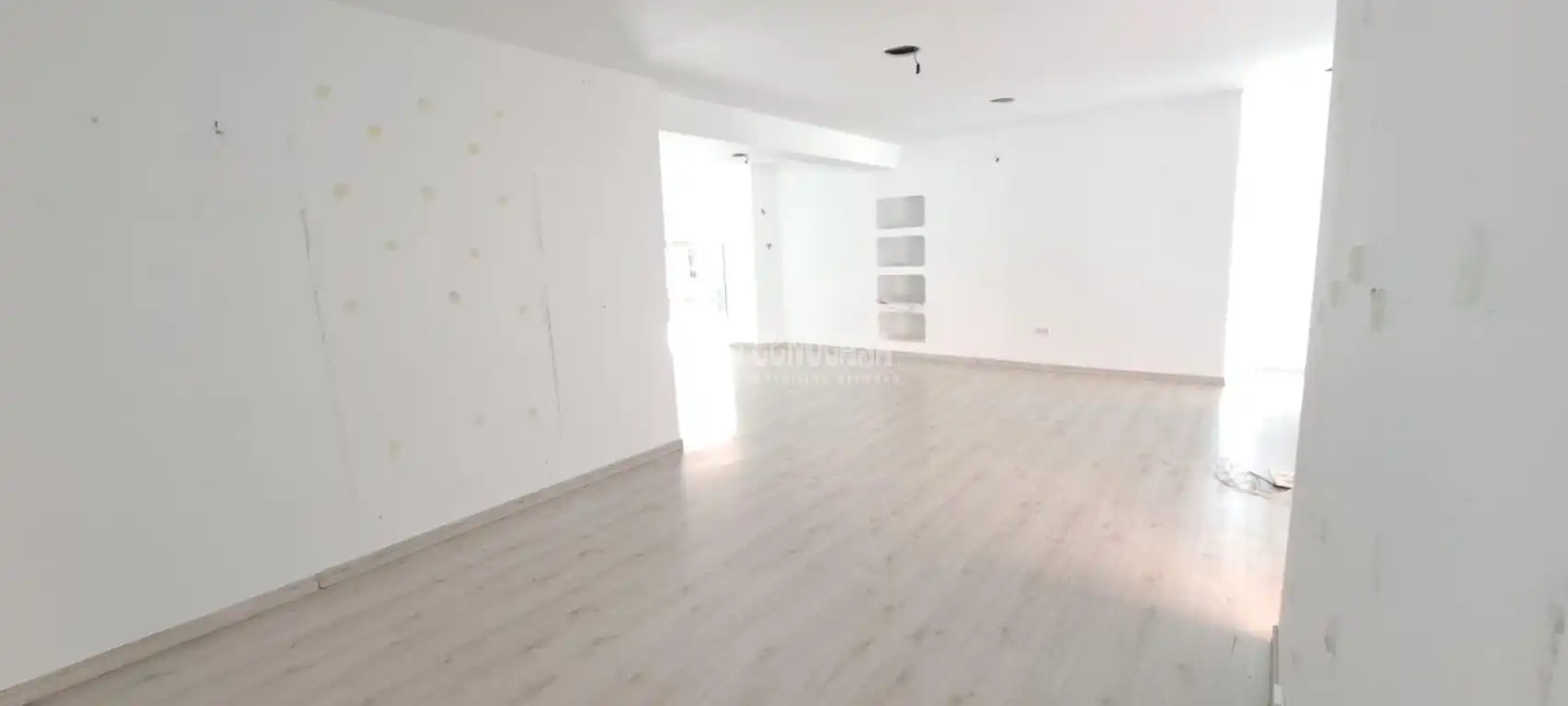 Commercial properties for sale in Ávila  with Parquet flooring and Alarm