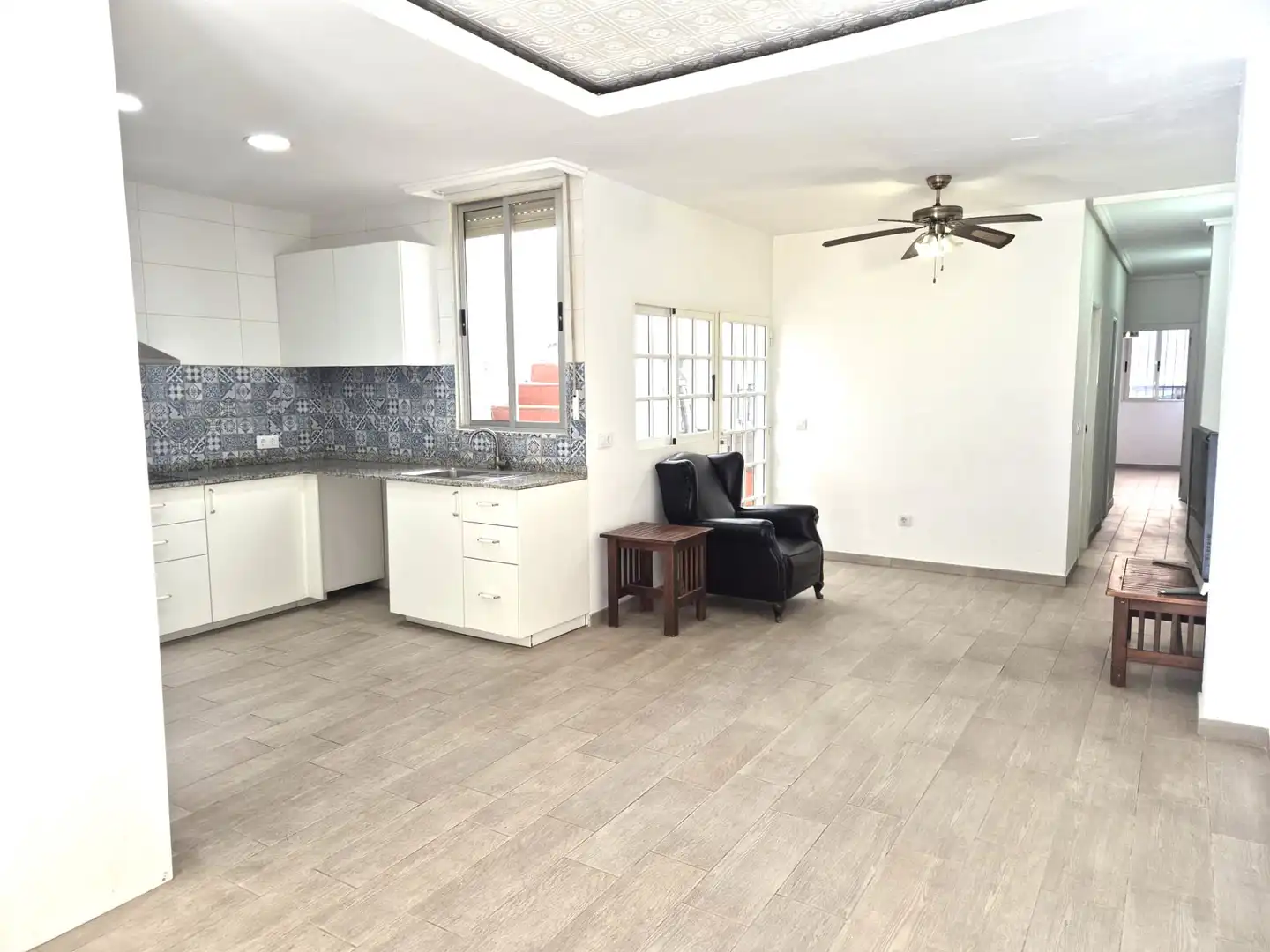 Sala d'estar de Casa o xalet en venda en Aldaia amb Aire condicionat, Calefacció i Parquet