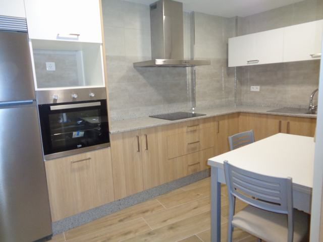 Apartment to rent in Rúa do Pexigo de Abaixo, Ensanche - Sar