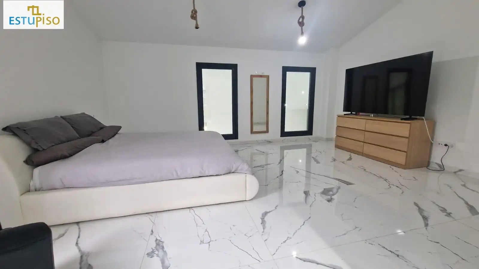 Houses for sale in Erriberagoitia / Ribera Alta  with Heating, Private garden and Furnished
