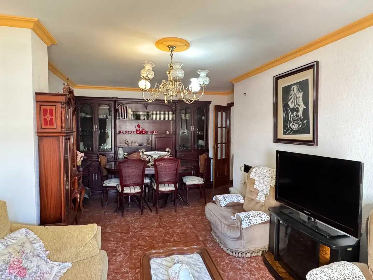 Sala de estar de Piso en venta en Almería con Aire acondicionado, Trastero y Amueblado
