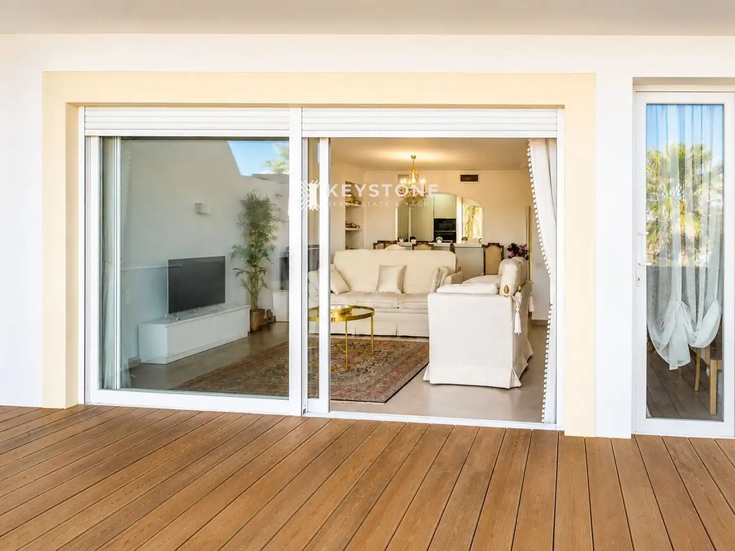 Adosado con piscina en venta en BARRIO GENOVA, imagen 3
