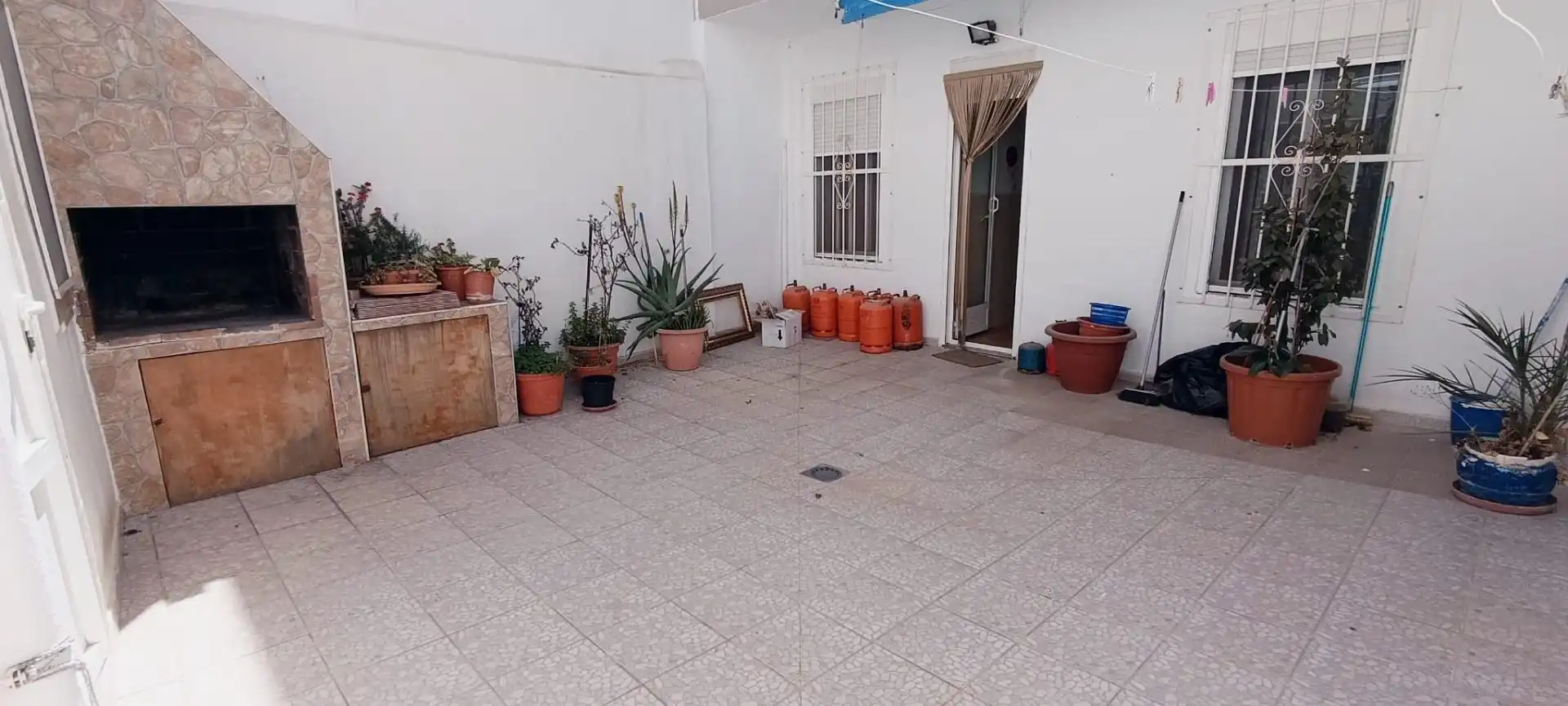 Ground floor for sale in Santa Pola  with Storage room