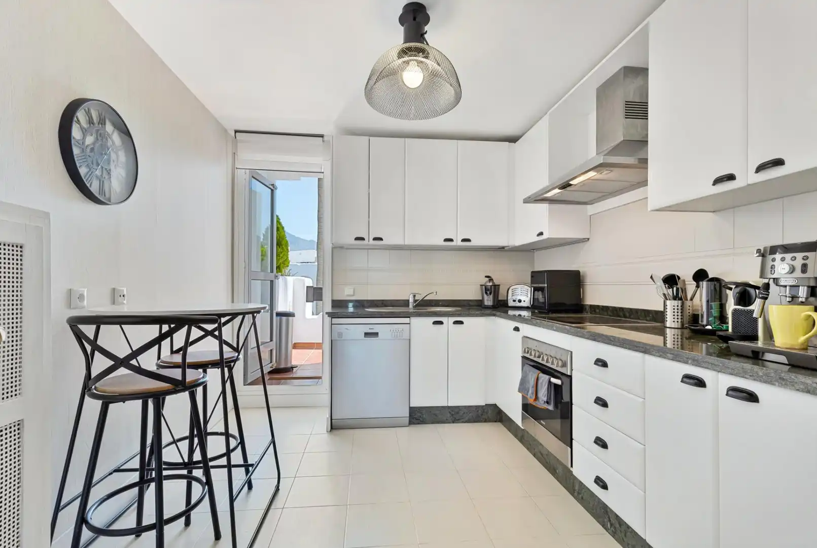 Kitchen of Apartments for sale in Marbella  with Air Conditioner, Heating and Terrace