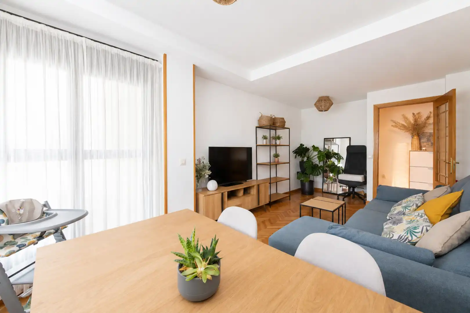 Piso en venta en Ronda de la Luna, Estación - Centro