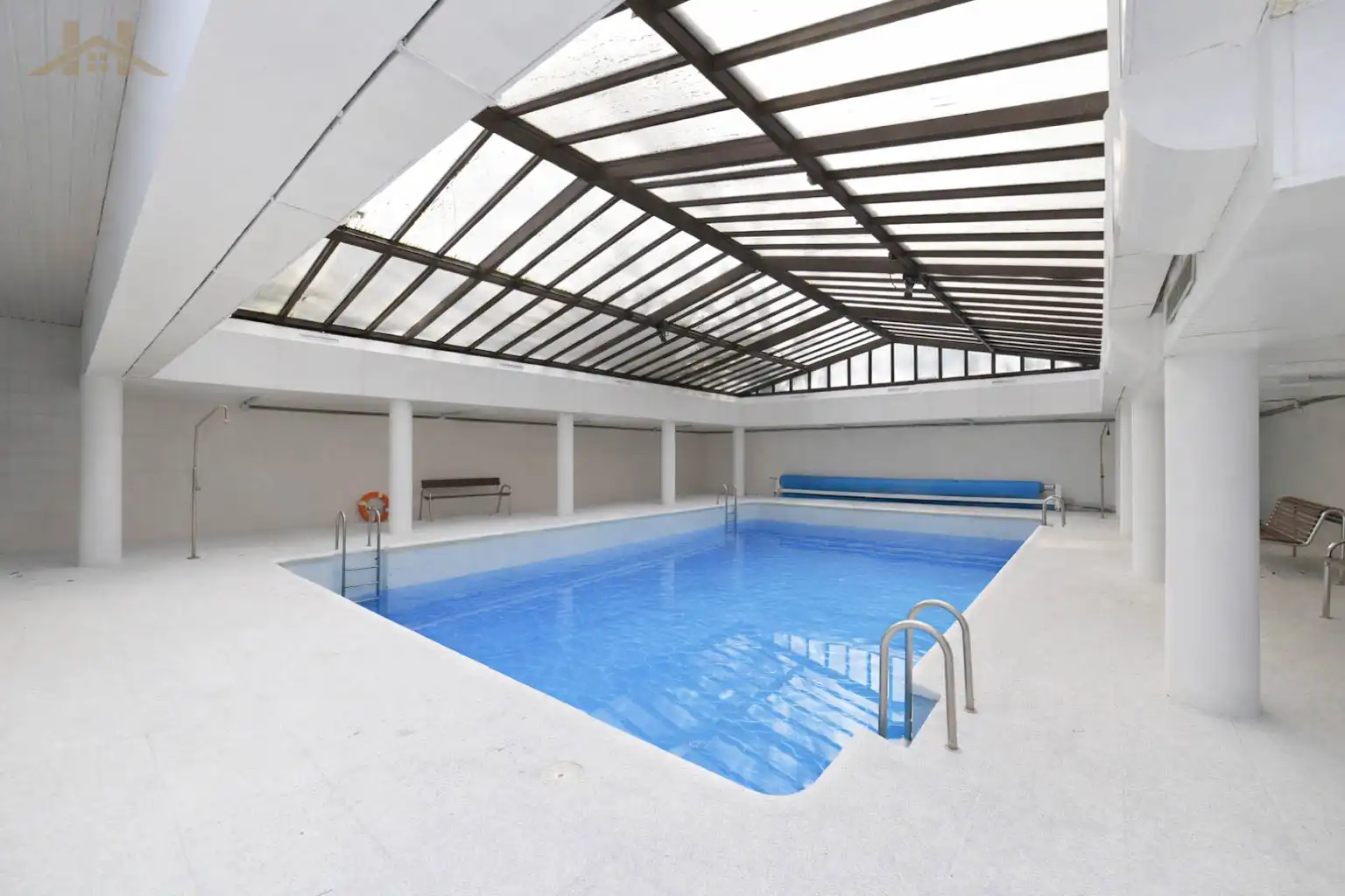 Piscina de Piso en venta en Las Rozas de Madrid con Aire acondicionado, Terraza y Balcón