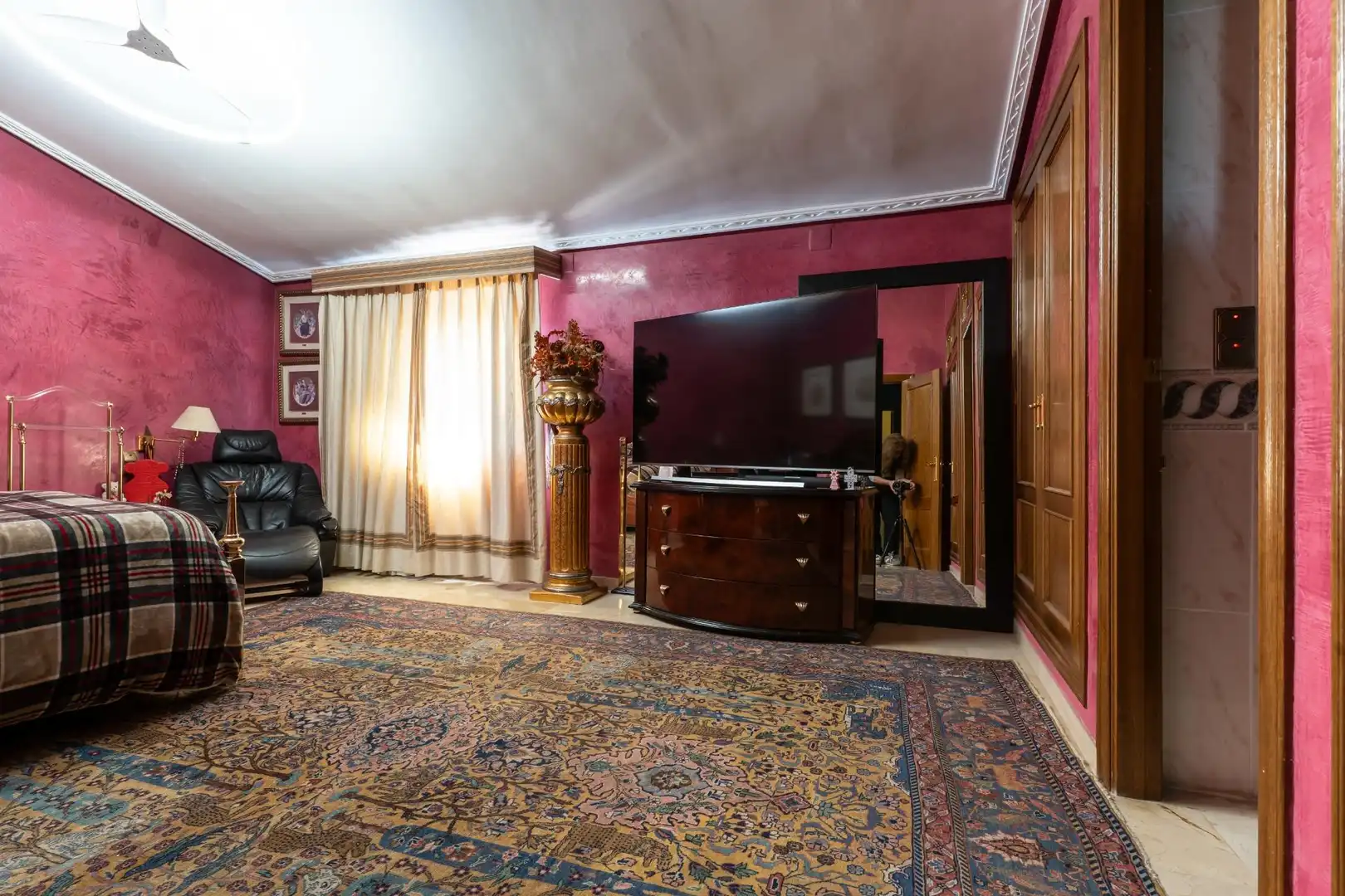 Sala de estar de Casa o chalet en venta en L'Eliana con Aire acondicionado, Calefacción y Jardín privado