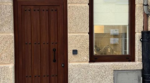 SE ALQUILA APARTAMENTO EN EL CENTRO DE CANGAS