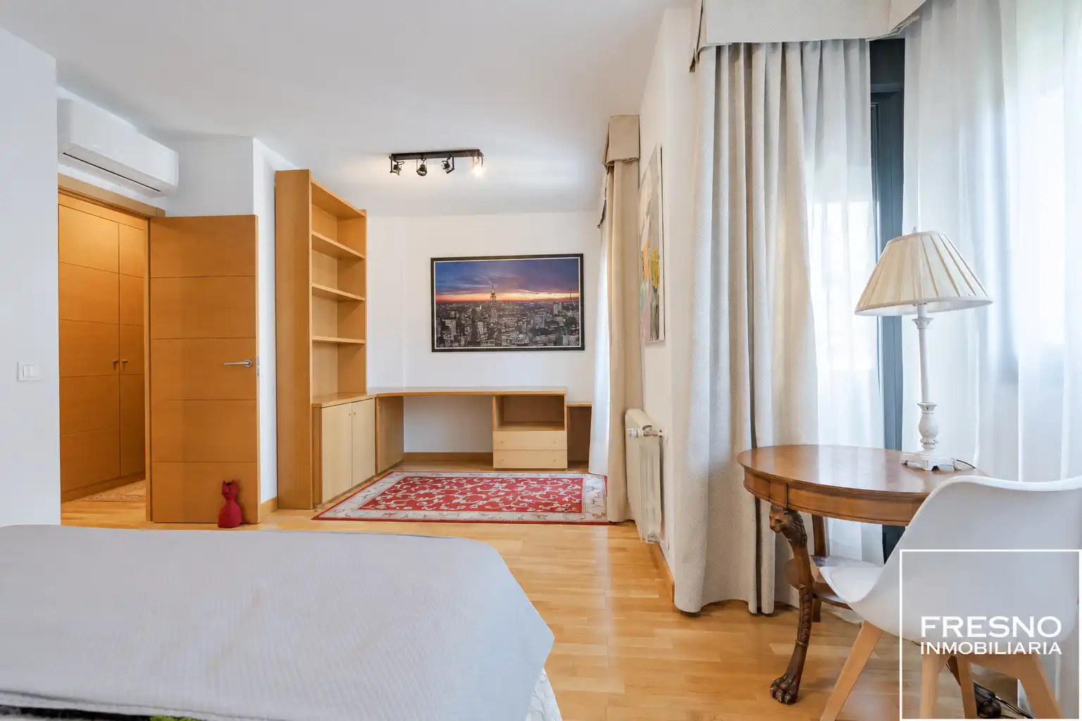 Habitación de Casa adosada en venta en Miramadrid