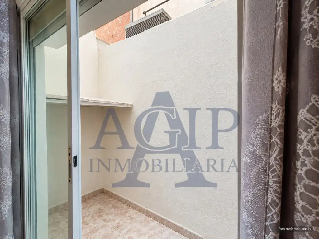 Terraza de Piso en venta en Nucli Antic