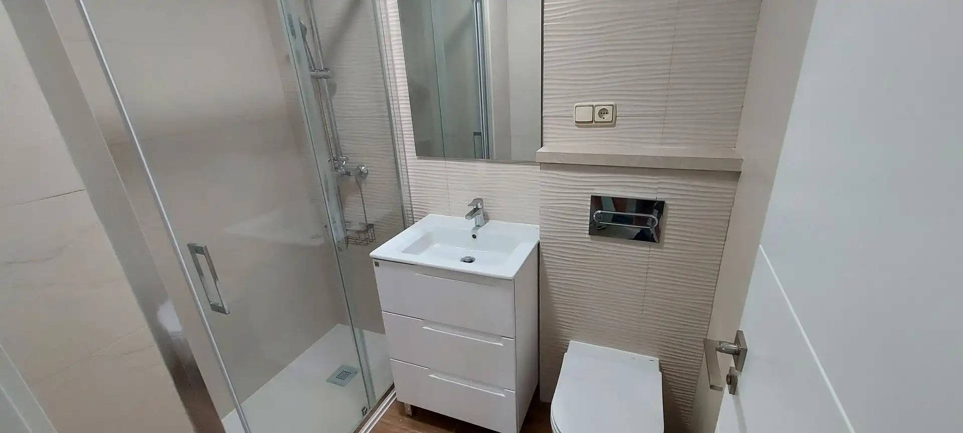 Bathroom of Flat for rent in Málaga  with Air Conditioner and Furnished