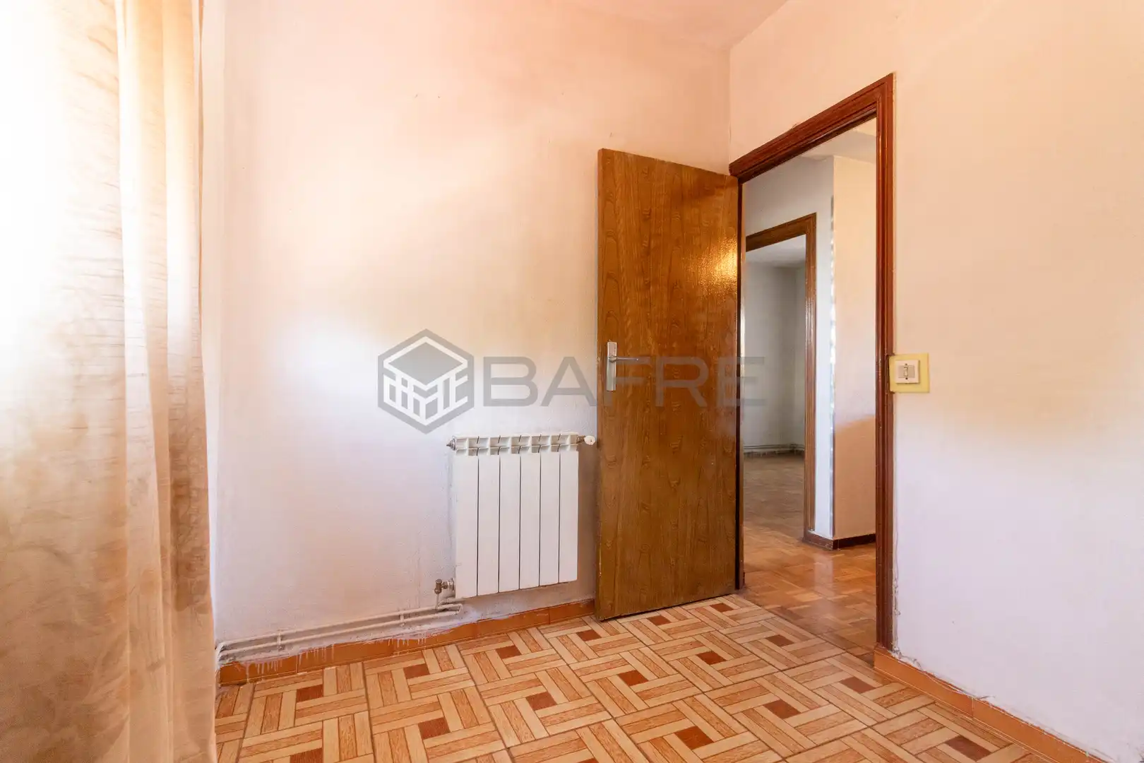 Habitación de Piso en venta en Madrid con Terraza