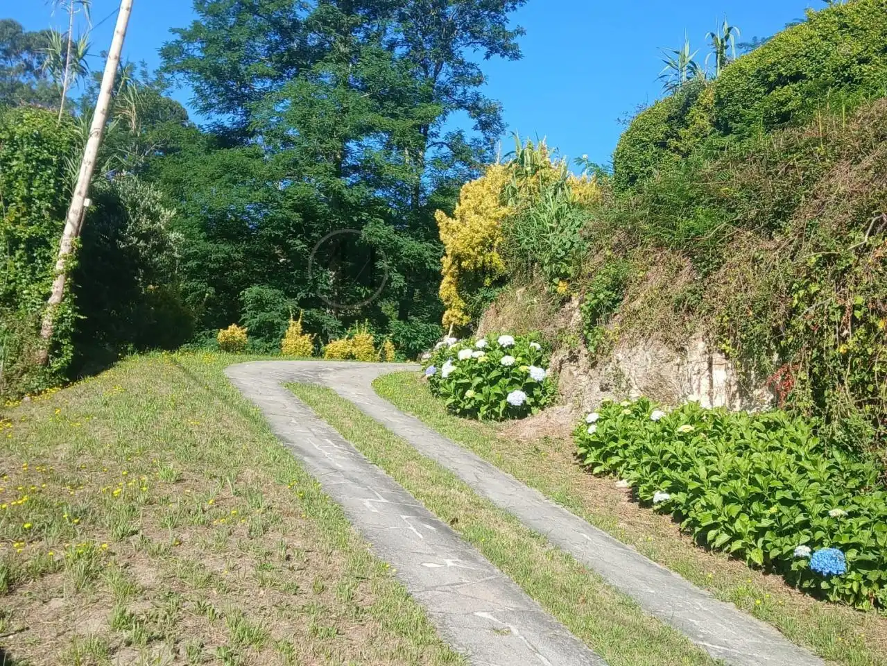 Vista exterior de Casa o xalet en venda en Moaña amb Calefacció, Jardí privat i Terrassa