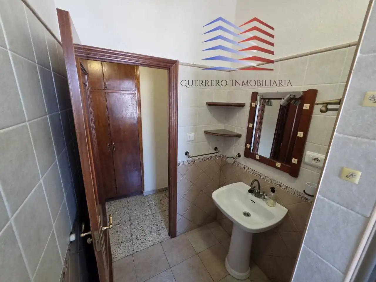Außenansicht von Wohnung zur Miete in Ourense Capital  mit Heizung, Terrasse und Abstellraum