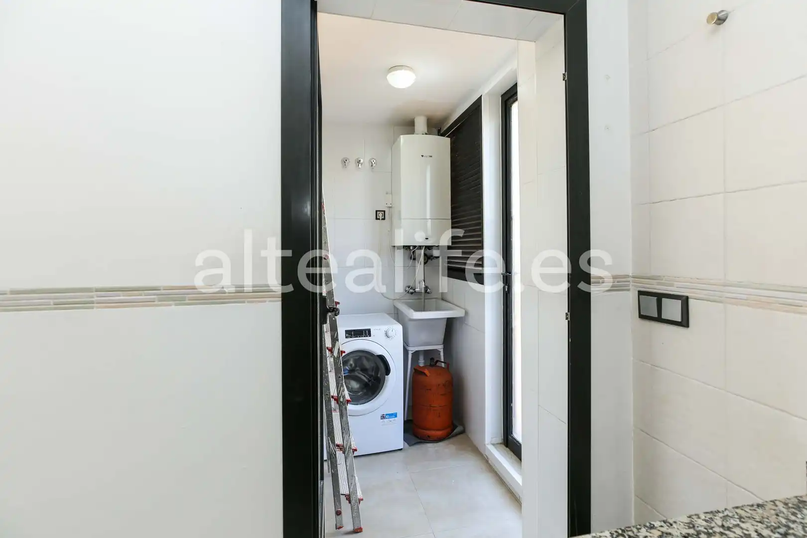 Apartamento de alquiler en L'Alfàs del Pi con Aire acondicionado, Terraza y Trastero