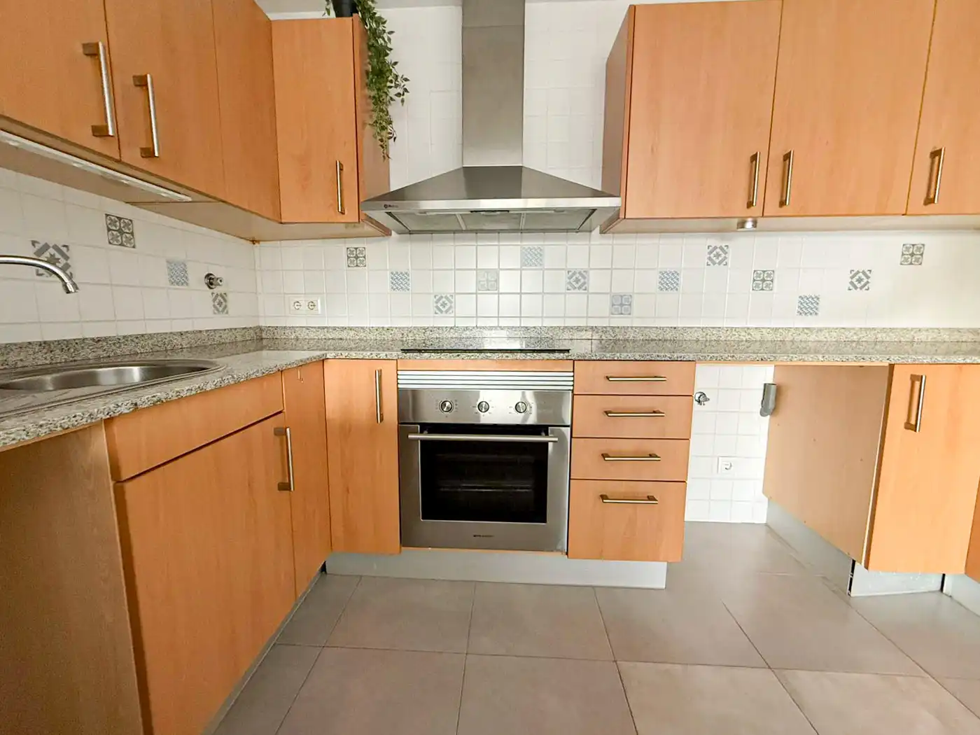 Kitchen of Duplexes for sale in Figueres  with Air Conditioner, Heating and Private garden