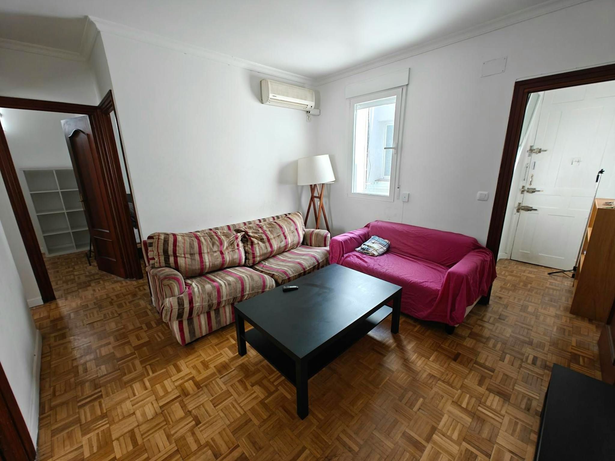 Living room of Flat for rent in  Madrid Capital  with Furnished