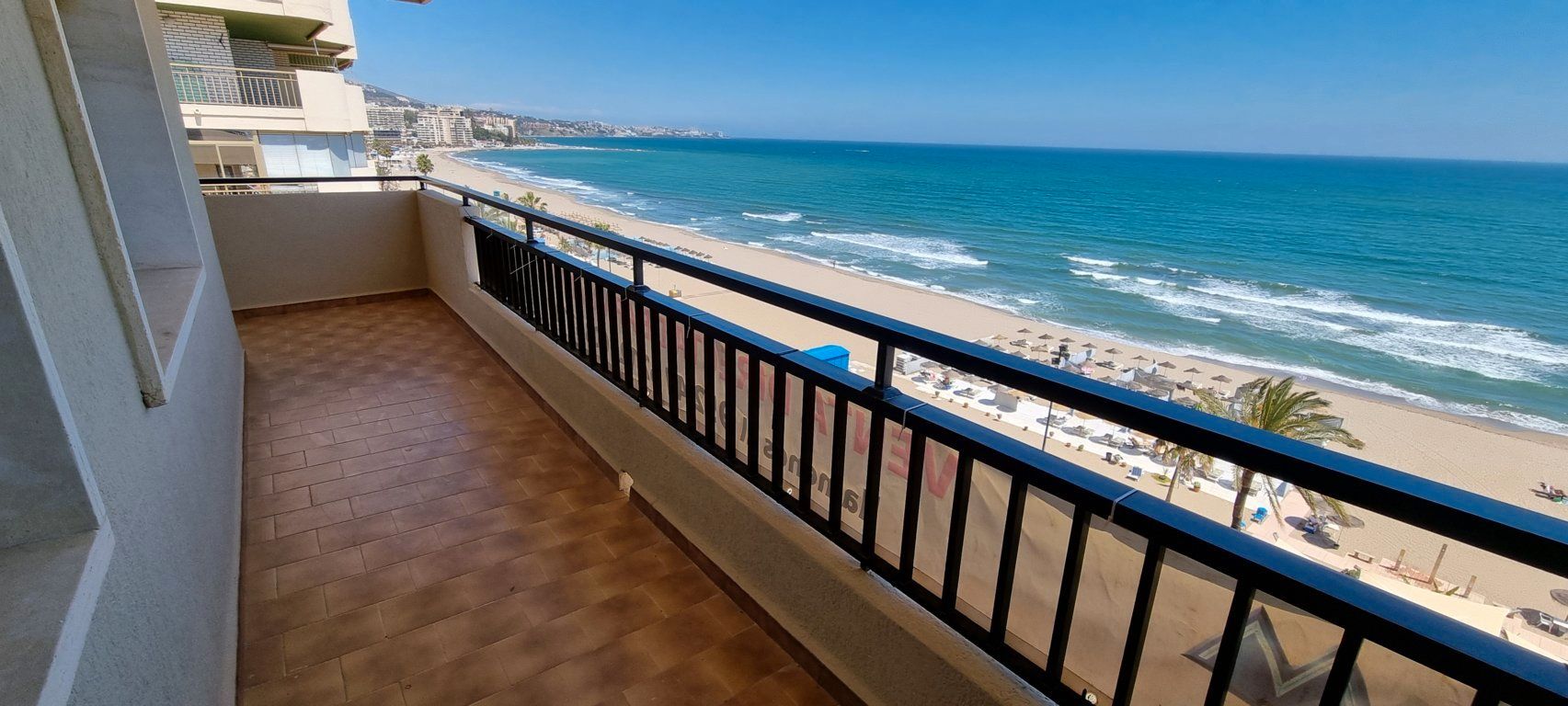 Dormitori de Apartament en venda en Fuengirola amb Aire condicionat, Terrassa i Traster