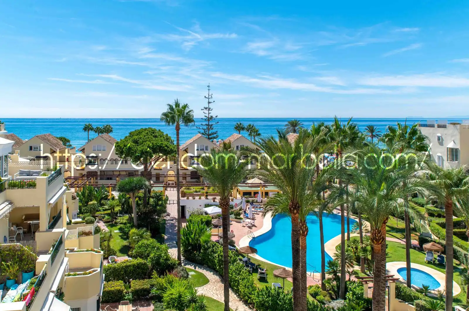 Jardí de Dúplex en venda en Marbella amb Aire condicionat, Terrassa i Traster