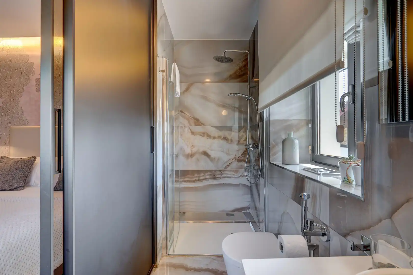 Bany de Casa o xalet en venda en Donostia - San Sebastián  amb Aire condicionat, Jardí privat i Piscina