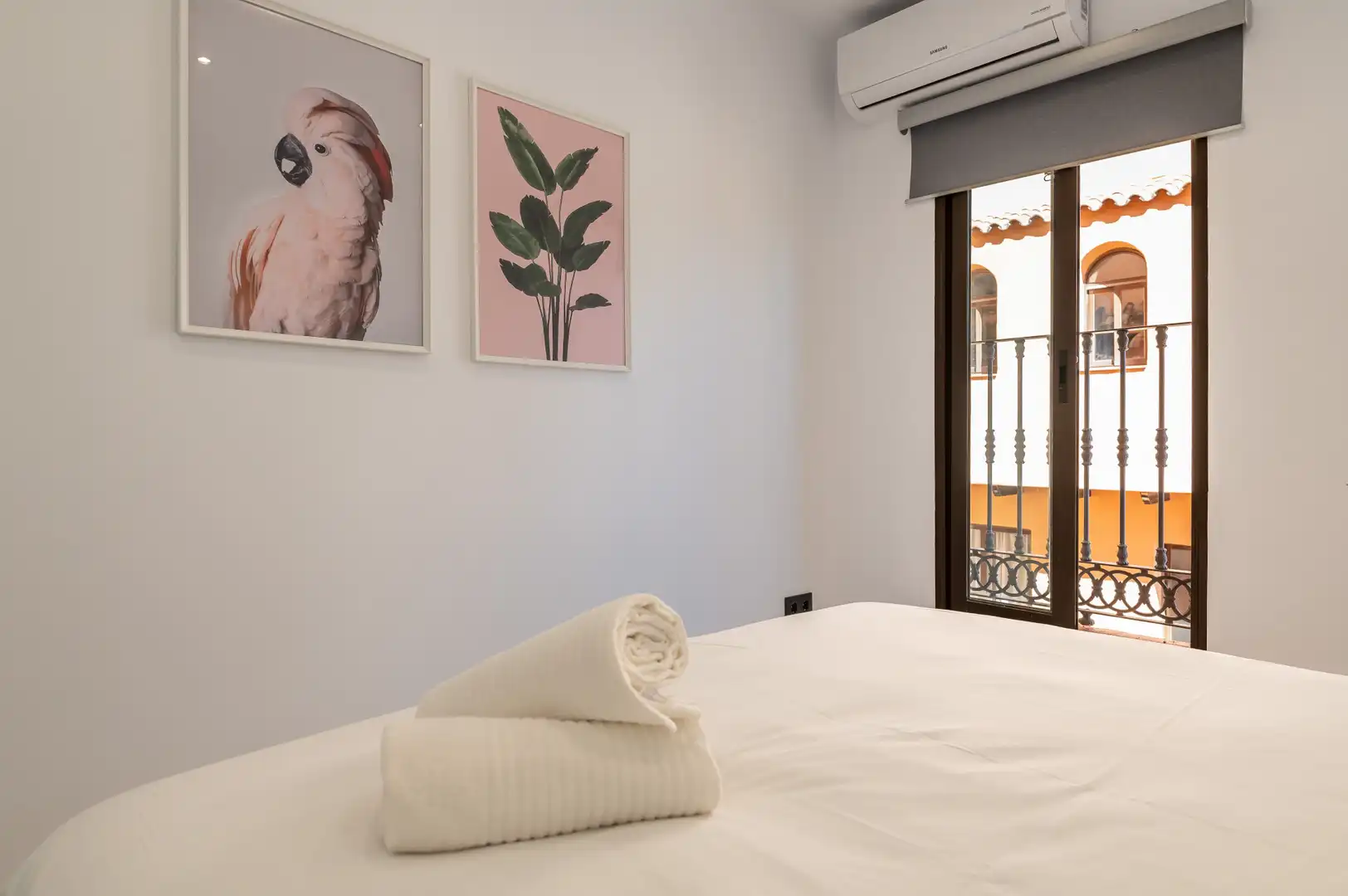 Dormitori de Apartament en venda en Estepona amb Aire condicionat, Terrassa i Piscina
