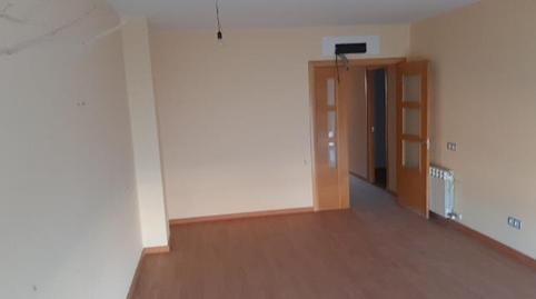 Foto 2 de Edifici en venda a C/ Josep Llandanosa, Alfarràs, Lleida