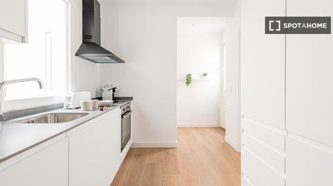 Foto 3 de Apartament per a compartir a Castellana, Madrid