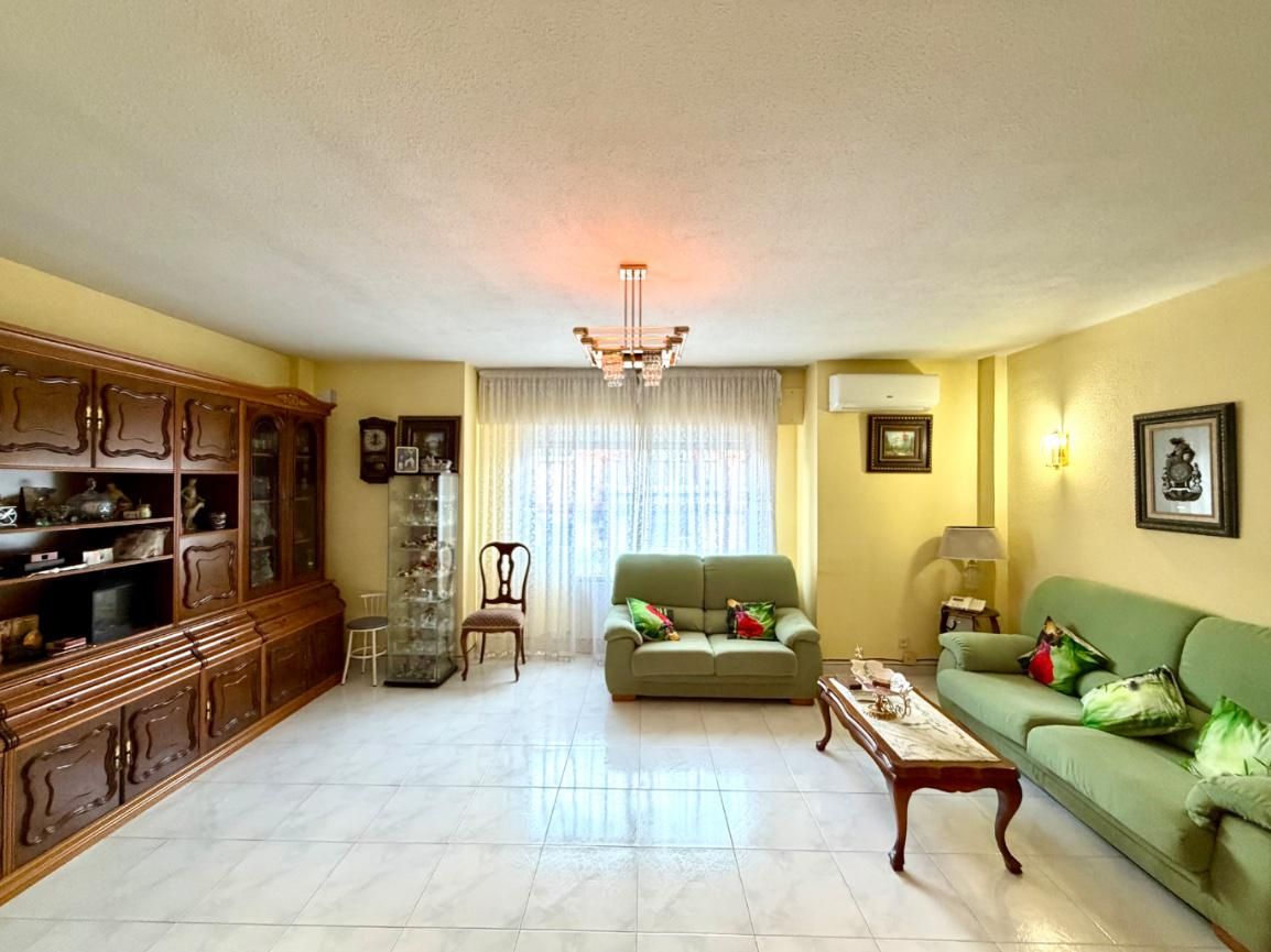 Sala de estar de Piso en venta en Arganda del Rey con Aire acondicionado, Calefacción y Trastero