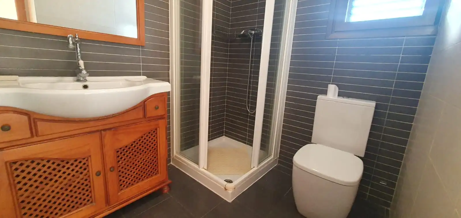 Bathroom of Detached homes for sale in Gandia  with Air Conditioner, Heating and Private garden