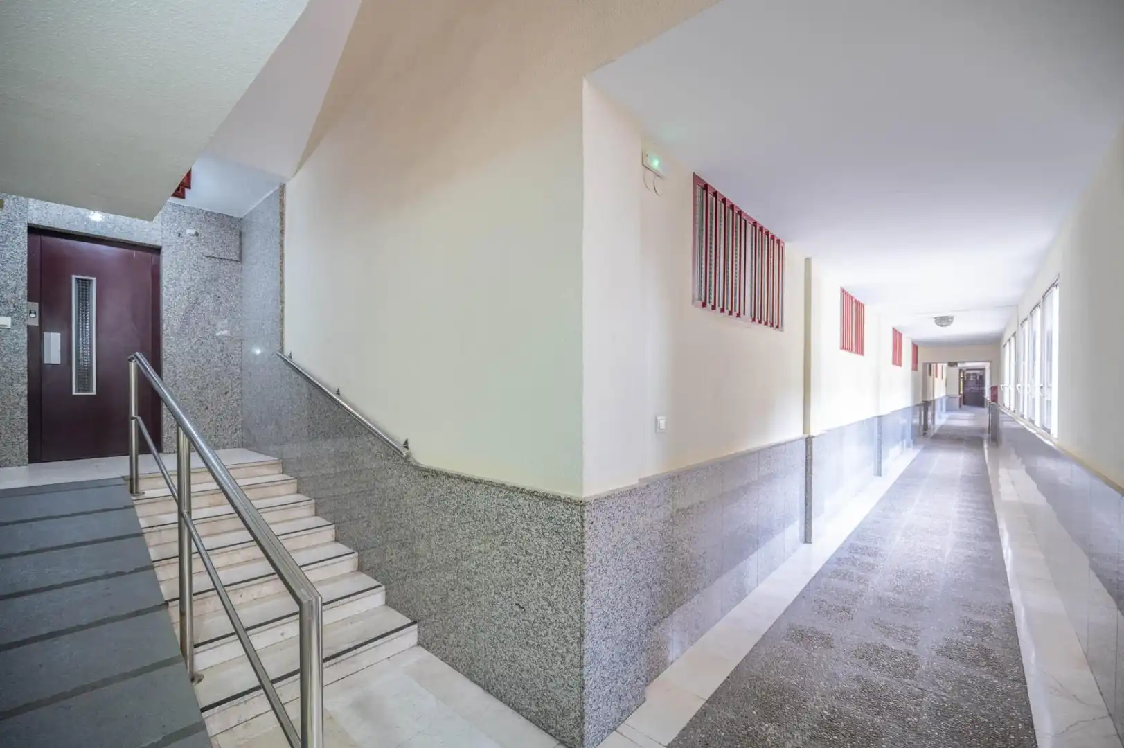 Pis en venda en Granada amb Piscina comunitària