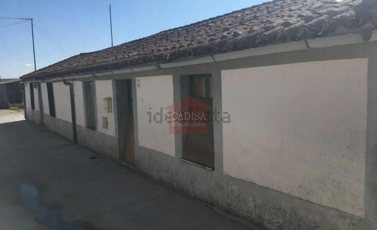 Exterior view of House or chalet for sale in San Pedro de Rozados  with Heating and Storage room