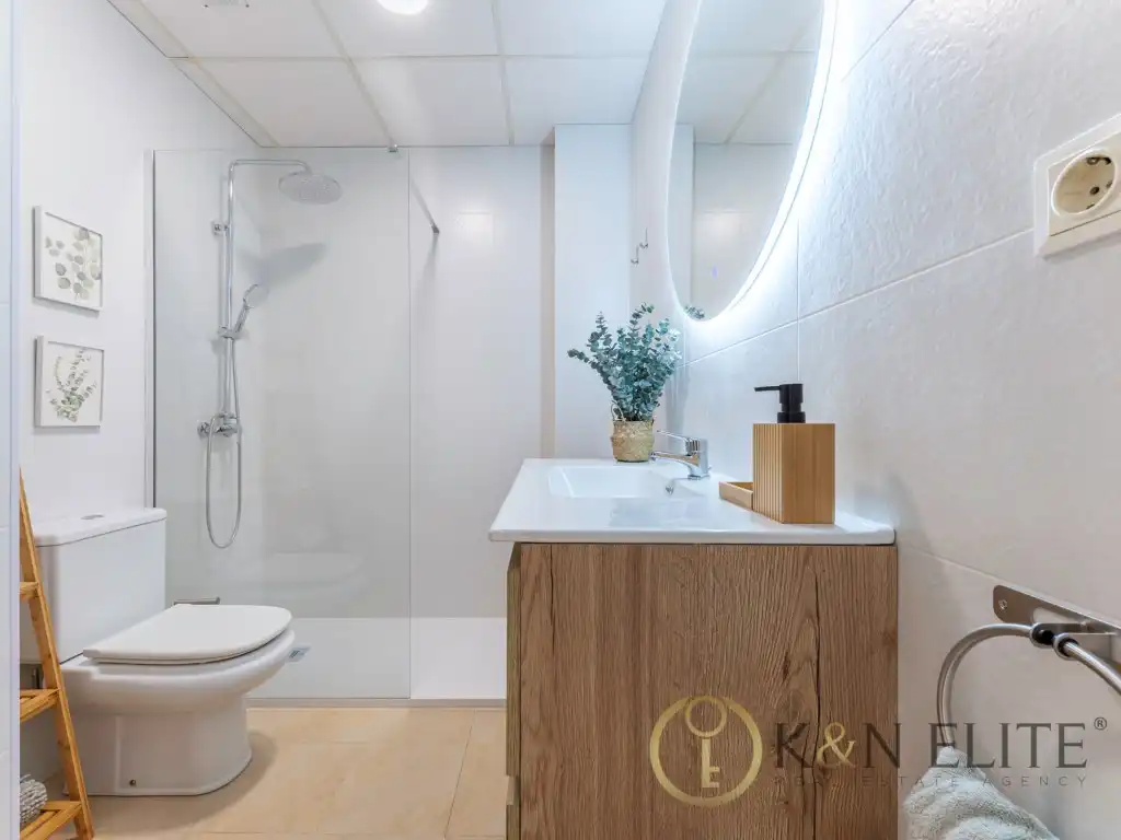 Baño de Piso de alquiler en Alicante / Alacant
