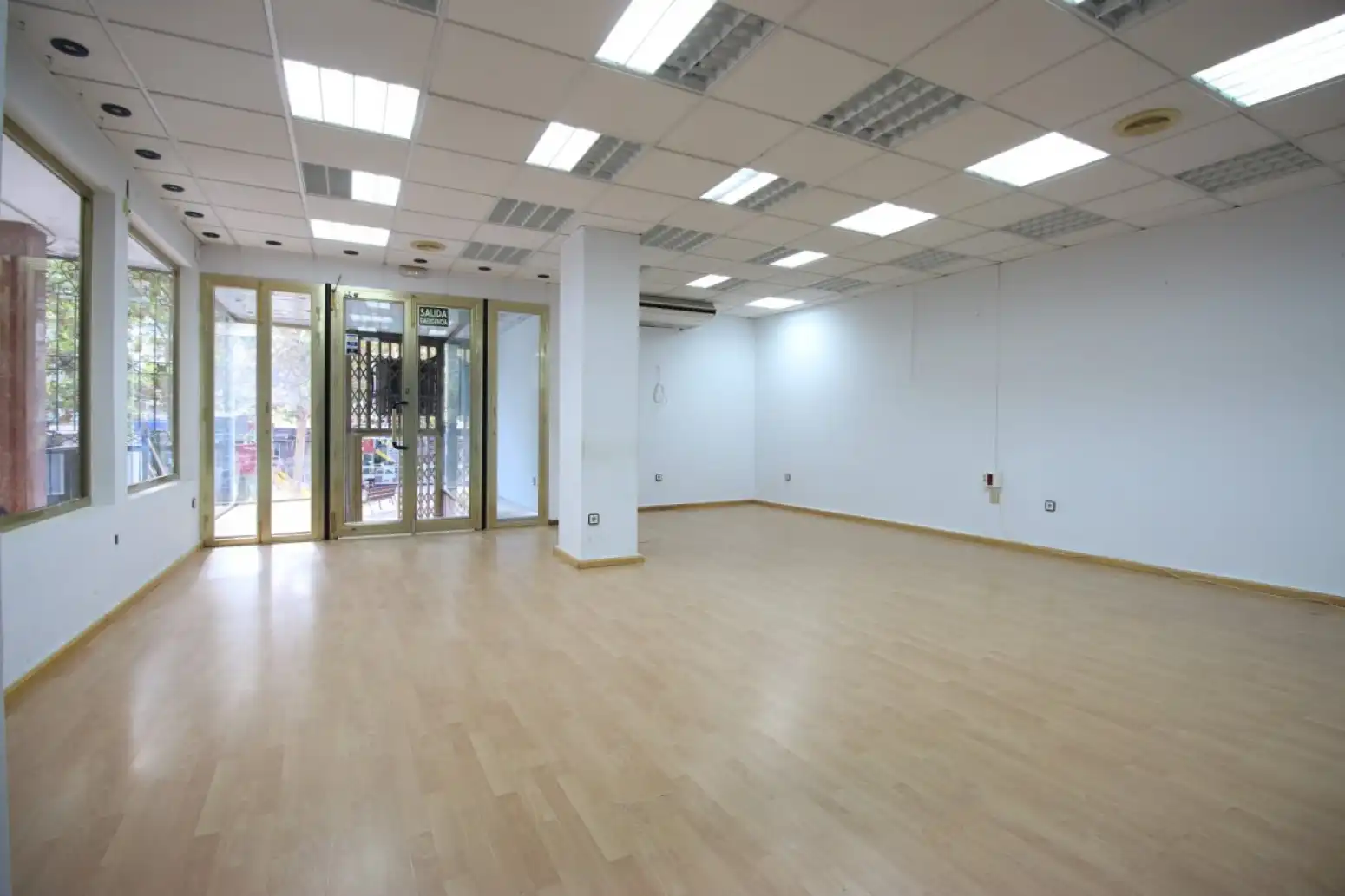 Local comercial en venda a Montijo, imagen 9