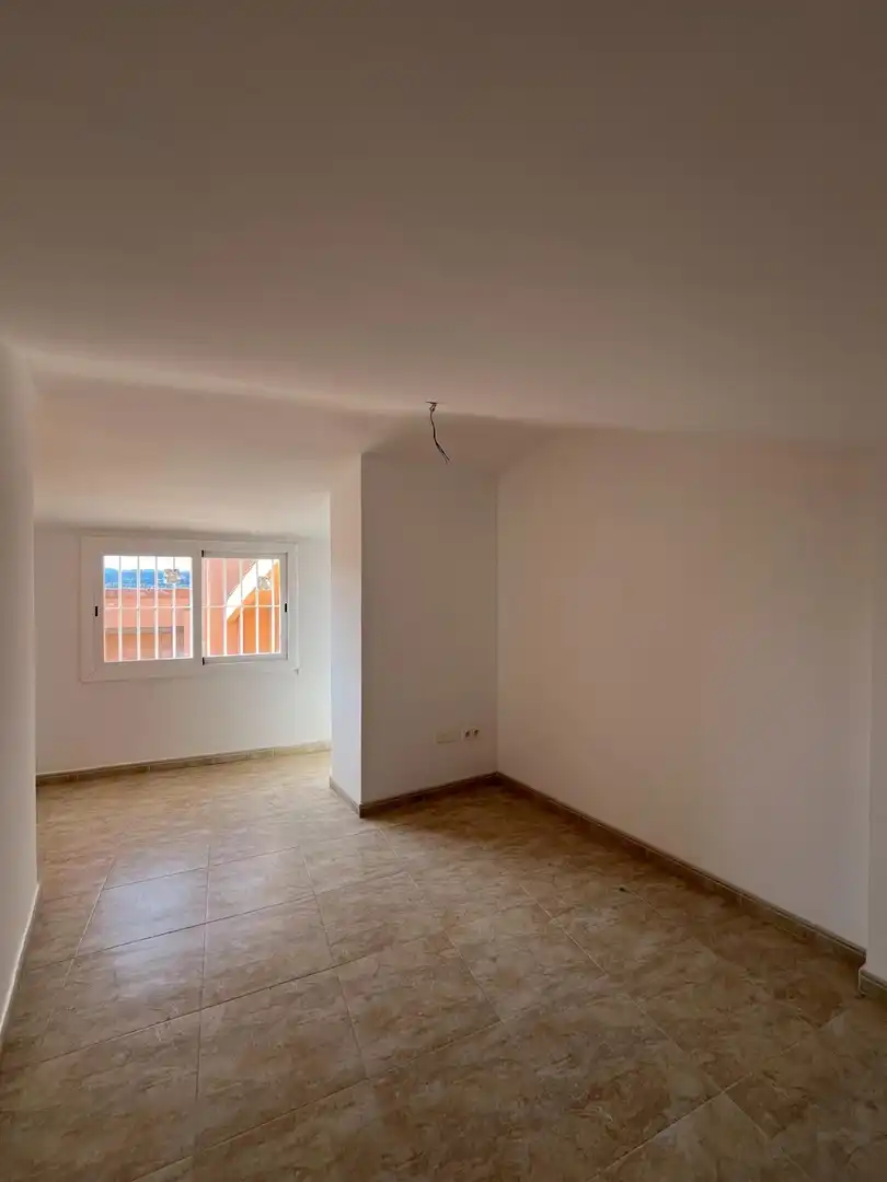 Habitación de Dúplex en venta en Tordera con Balcón y Alarma