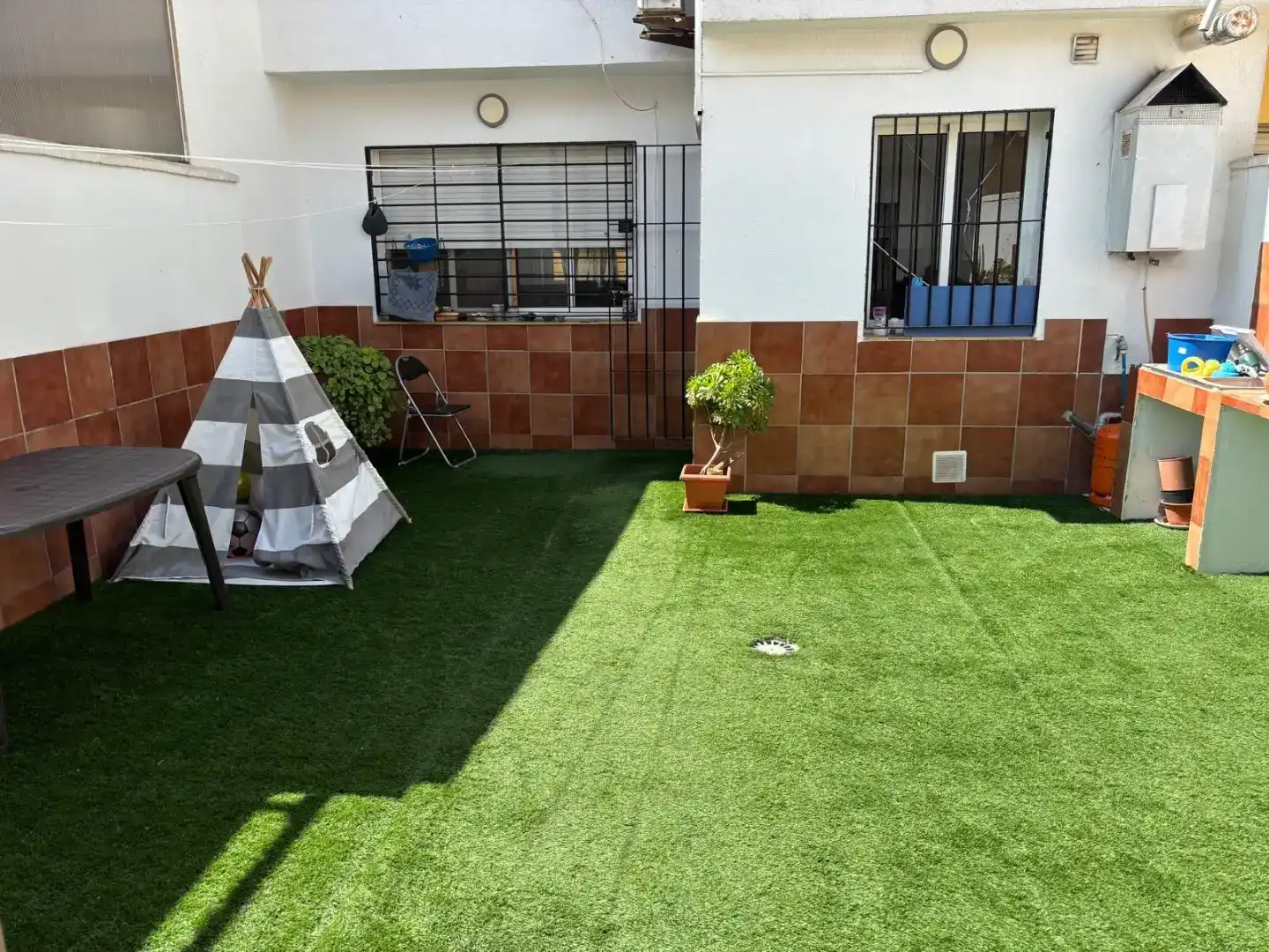 Jardí de Pis en venda en Bollullos de la Mitación amb Aire condicionat, Jardí privat i Traster