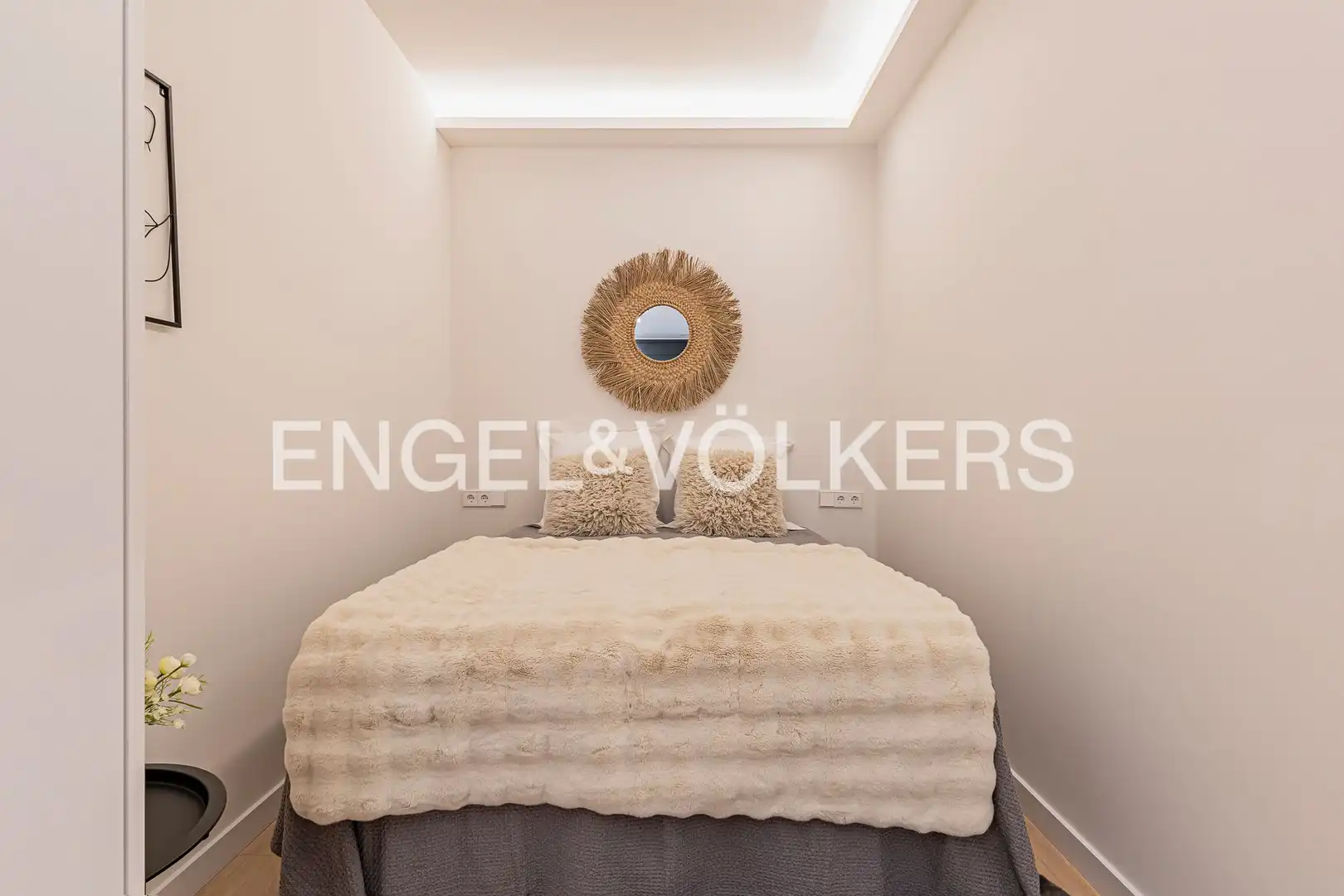 Schlafzimmer von Wohnung zum Verkauf in Barcelona mit Klimaanlage, Heizung und Privatgarten