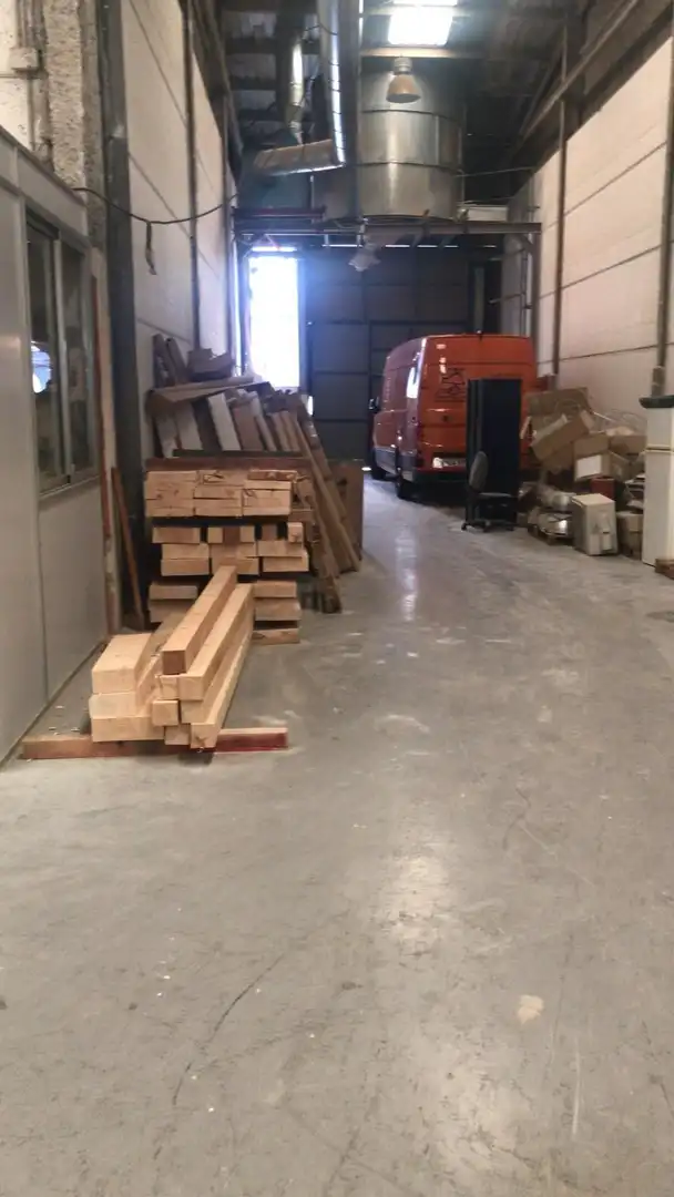 Nau industrial en venda en Manises